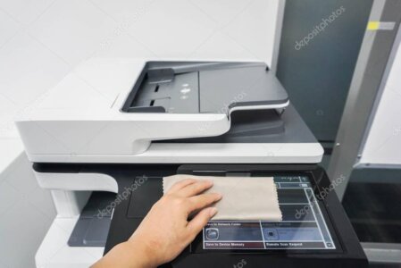 Pulizia e manutenzione di una stampante