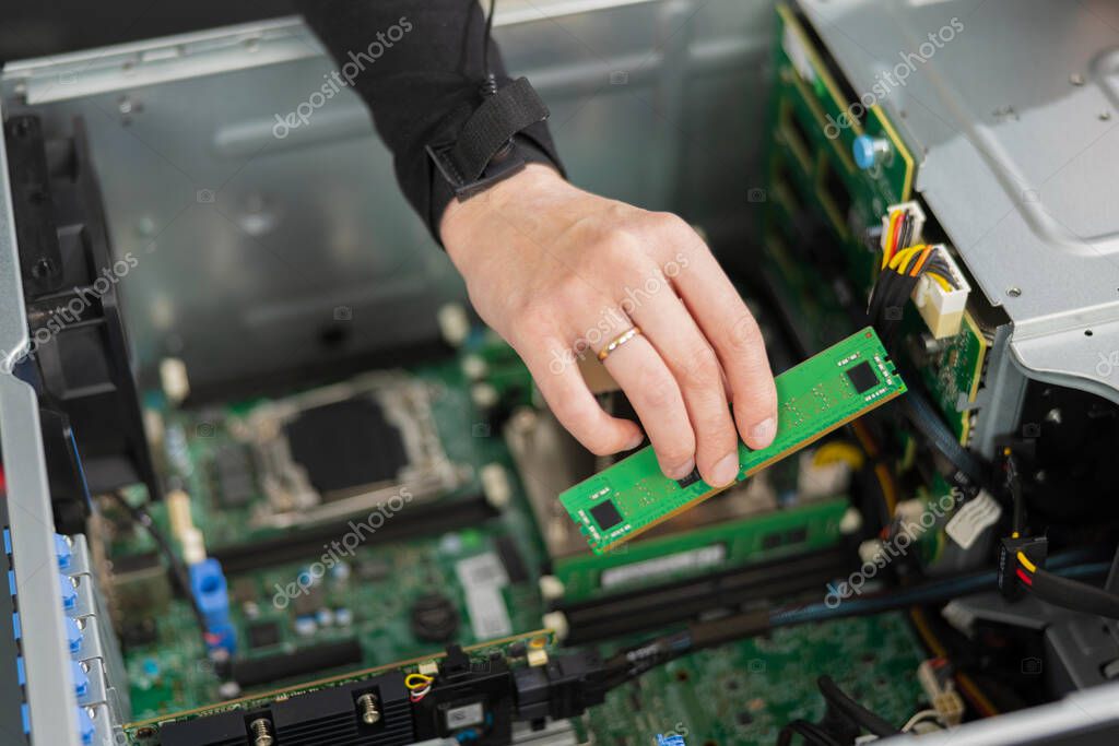 Aggiunta di memoria RAM a un computer